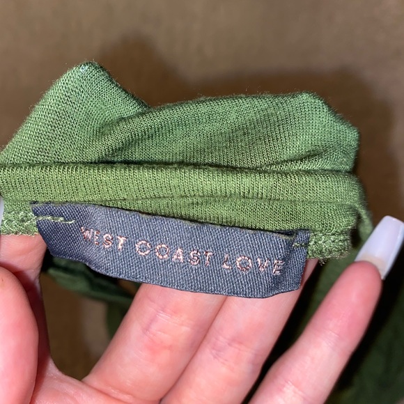 Ripped tank top - Picture 3 of 3